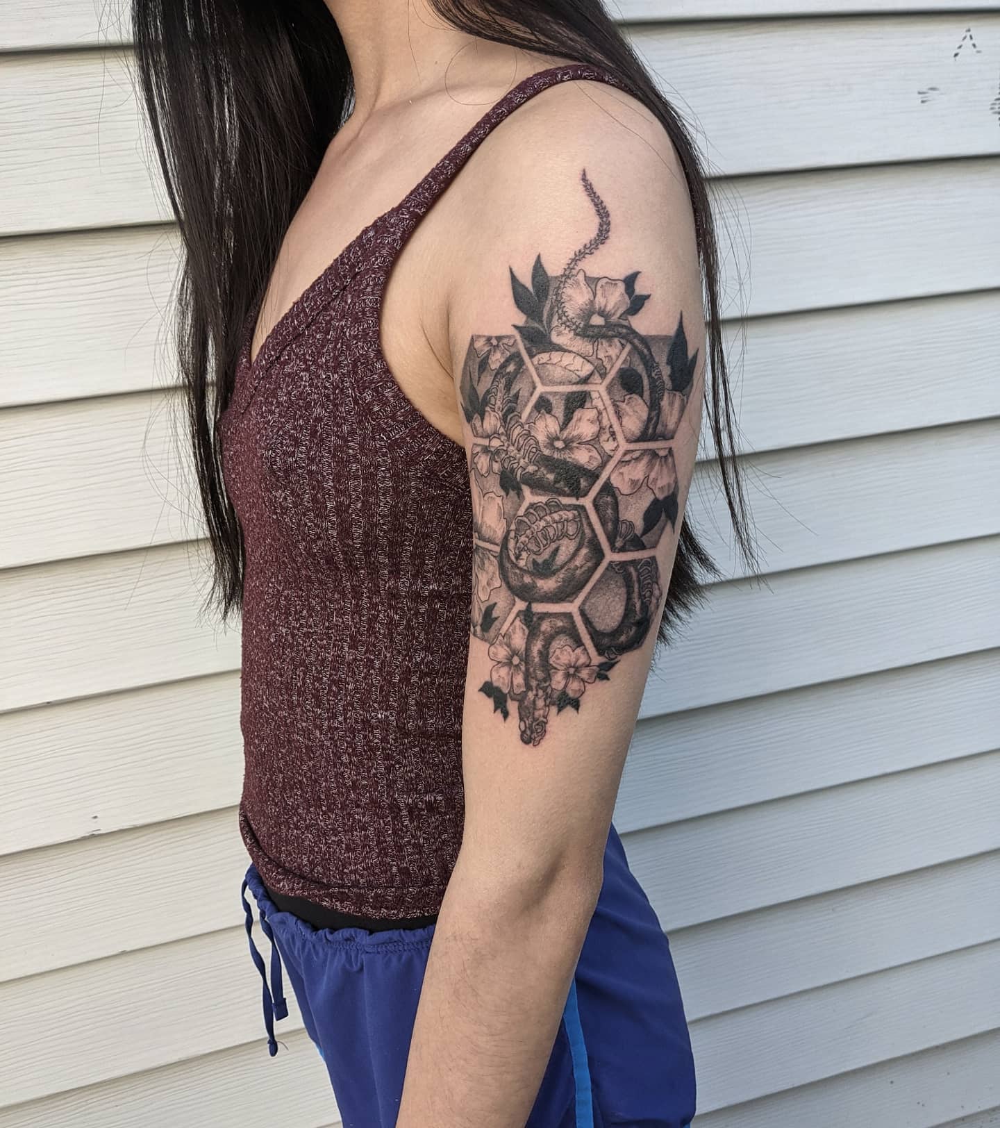 15 Beautiful Upper Arm Tattoo Ideas for Women That Highlight the ...